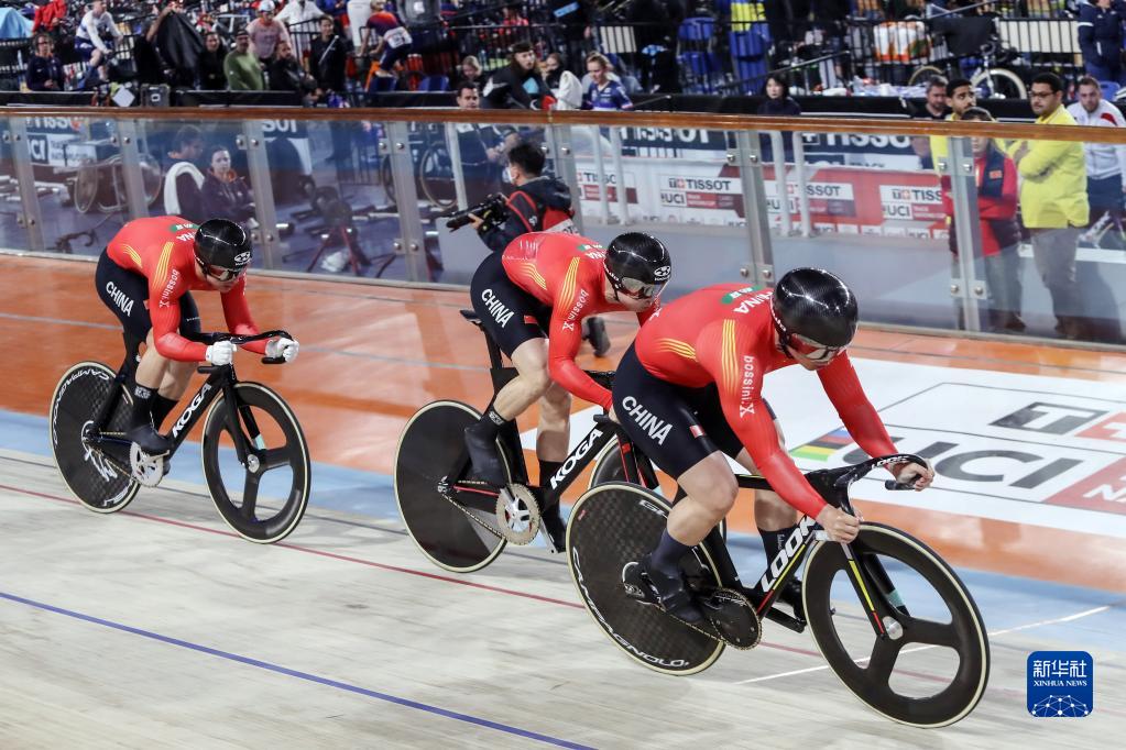 IM体育官网入口-荷兰自行车队在团体追逐中夺冠