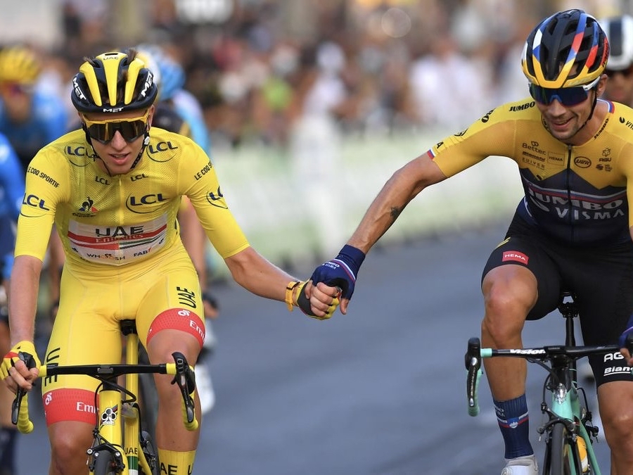 荷兰自行车队在团体追逐中夺冠