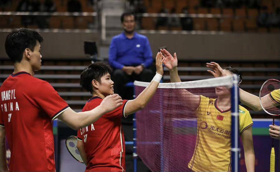 IM体育赛事直播入口-中国队横扫印度队，黄鸭组合点燃赛场