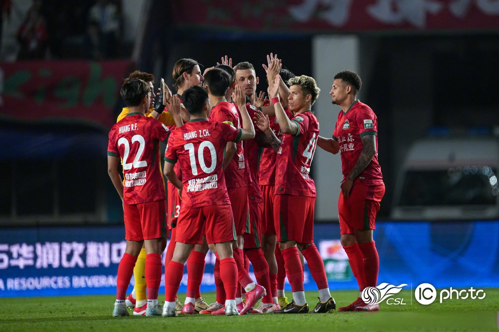 球队士气高涨，备战状态调至最佳