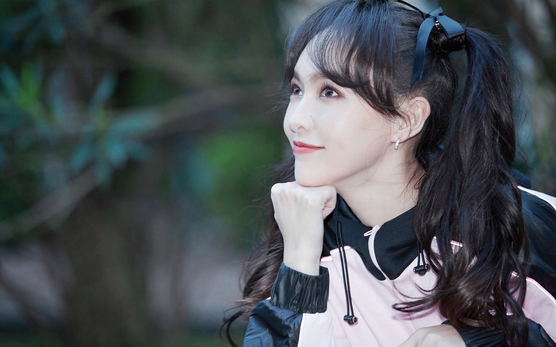 IM体育-战术革命！拜仁式闪电战击溃阿根廷，莱万防守端化身叹息之墙